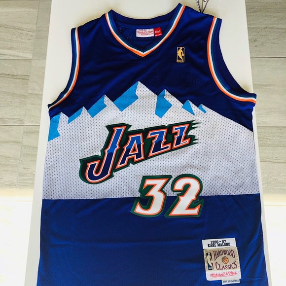 Karl Malone #32 Hardwood Classics Men’s - Picture 3 of 4